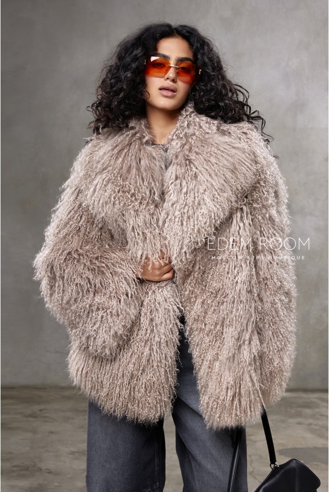 полушубок  из ламы с воротником