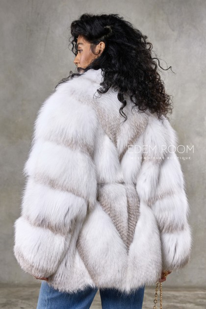 шуба с поясом из арктической лисы