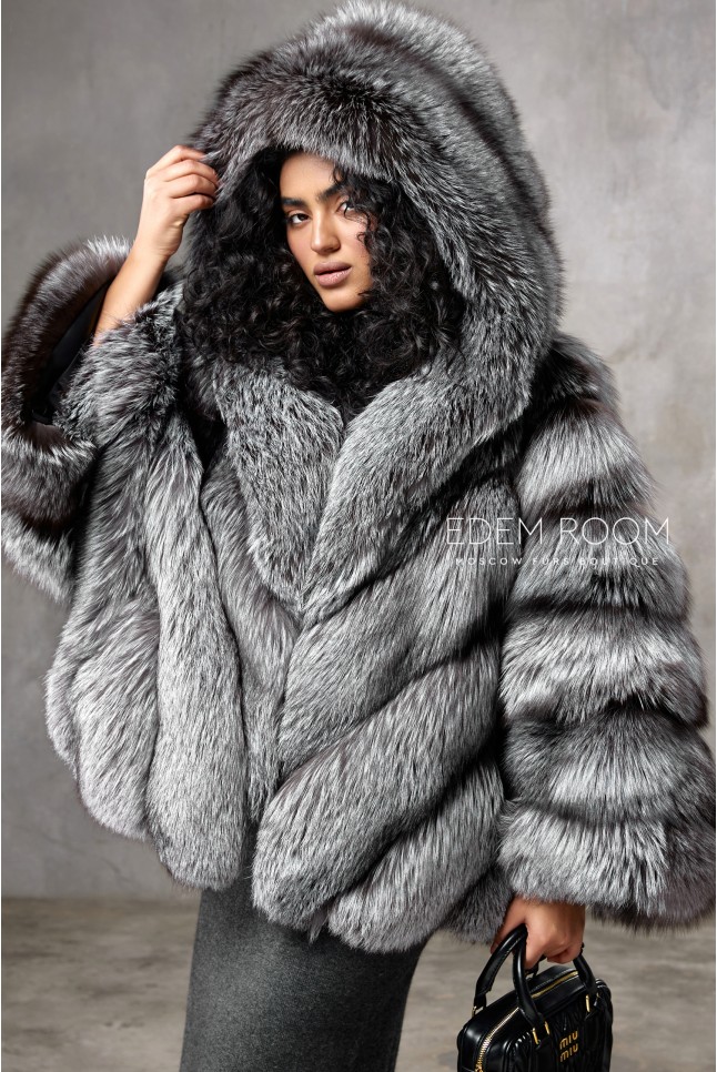 шуба - пончо из чернобурой лисы