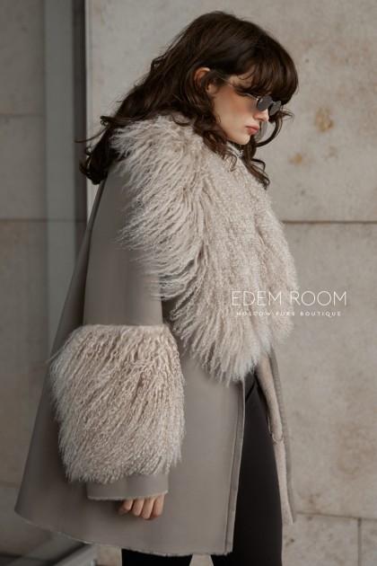 дублёнка с меховым воротником ламы