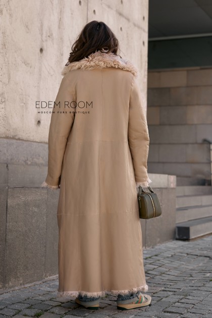 удлиненная шуба - дублёнка из тиградо