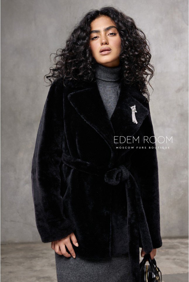 меховая короткая дублёнка