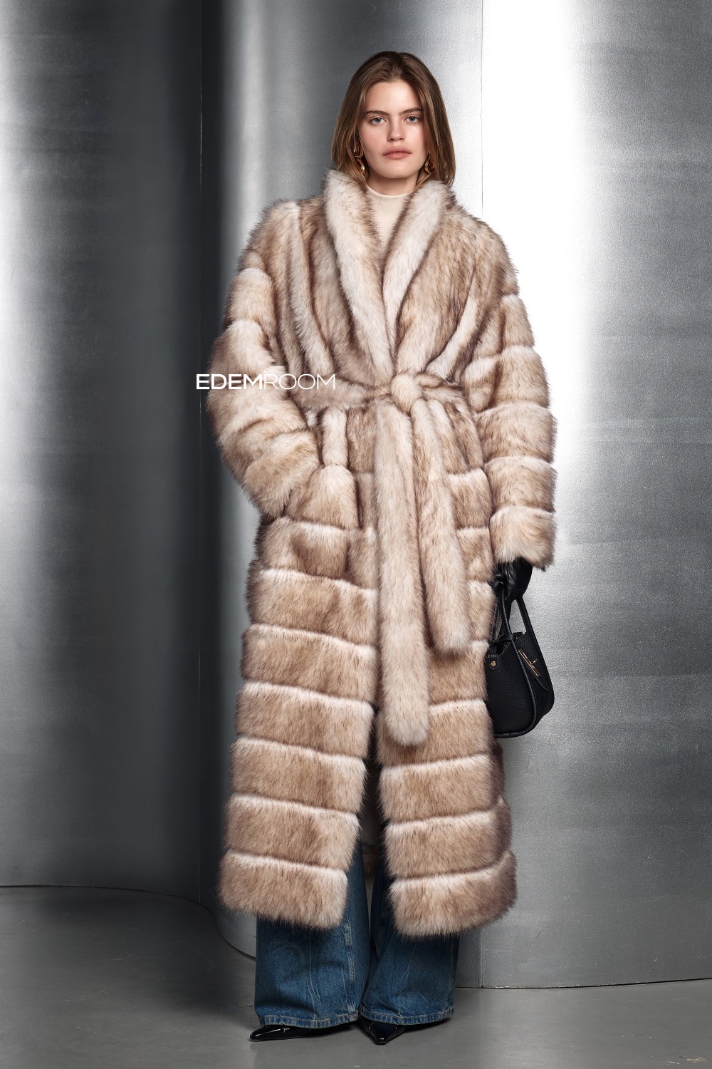 длинная шуба из эко куницы