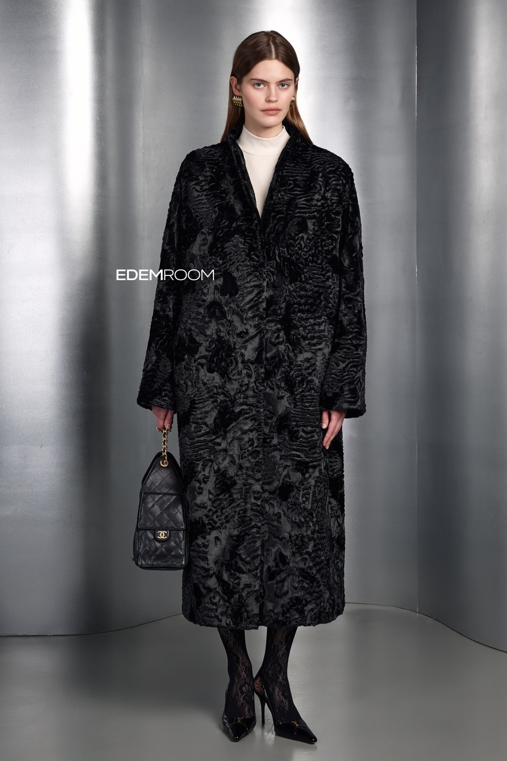 шуба из эко меха под каракуль