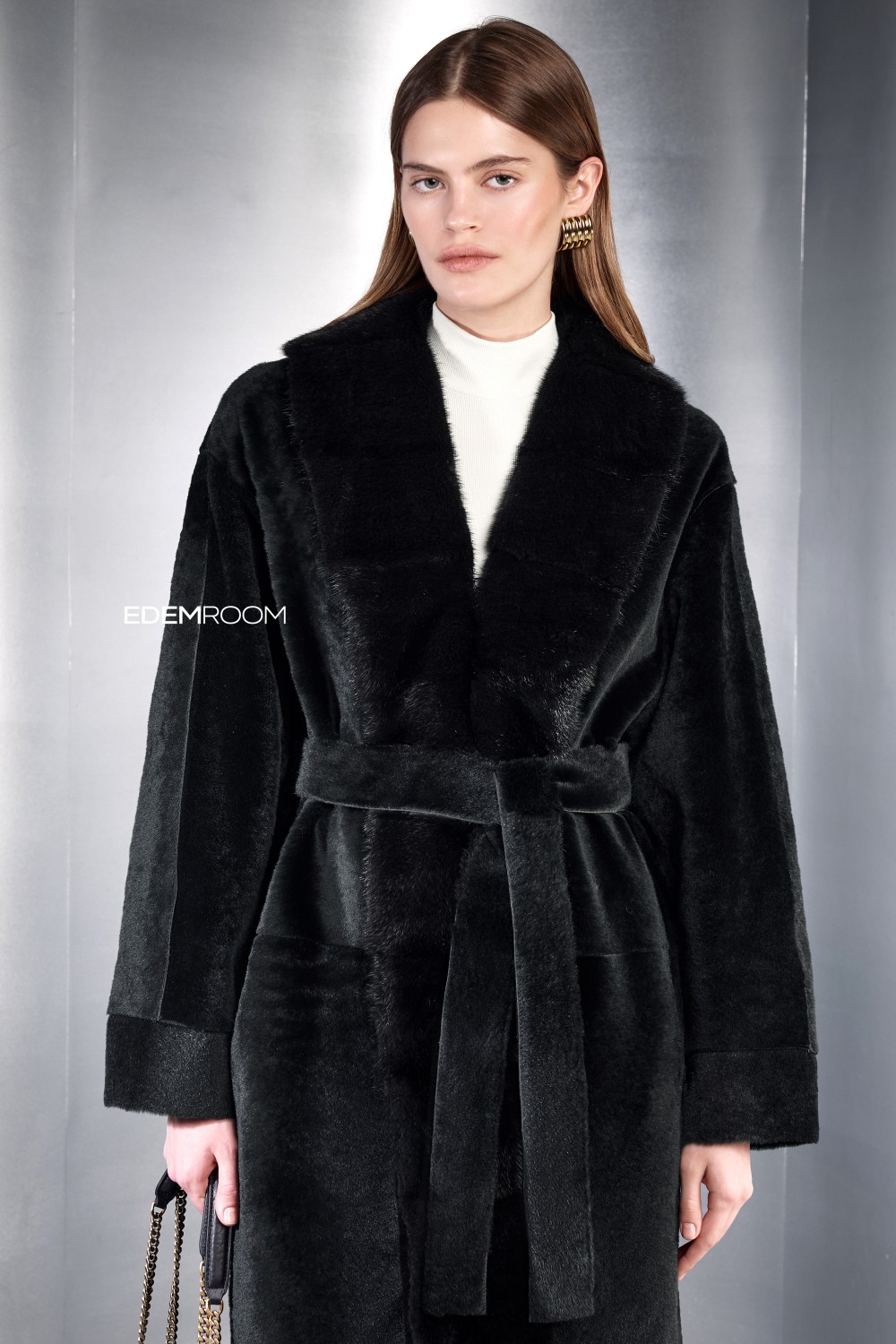 чёрное пальто - дублёнка с мехом норки