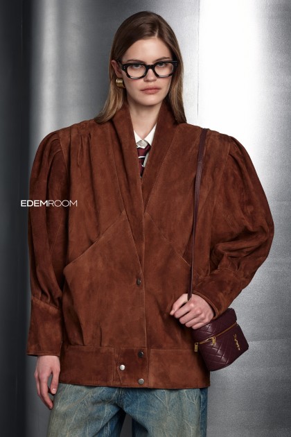 Замшевая куртка на кнопках