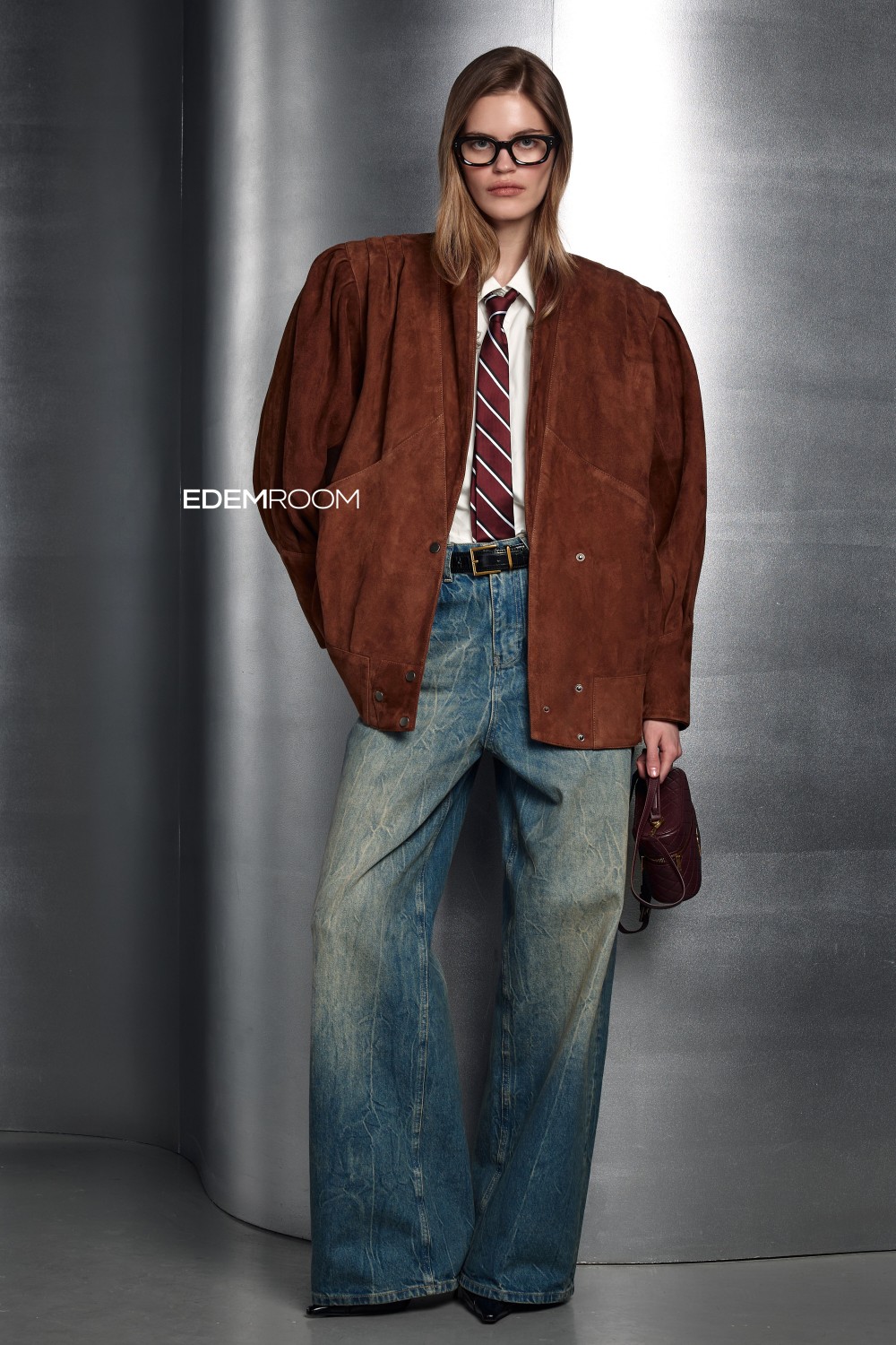 Замшевая куртка на кнопках