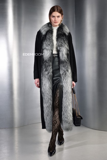 замшевое пальто с мехом чернобурки