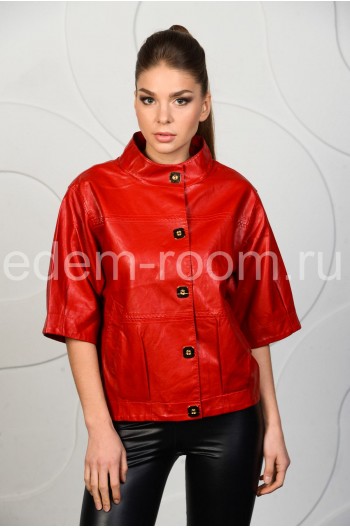Красная куртка 
