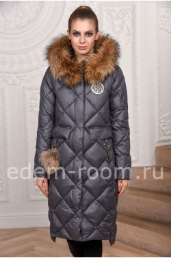 Зимние пуховое пальто с мехом