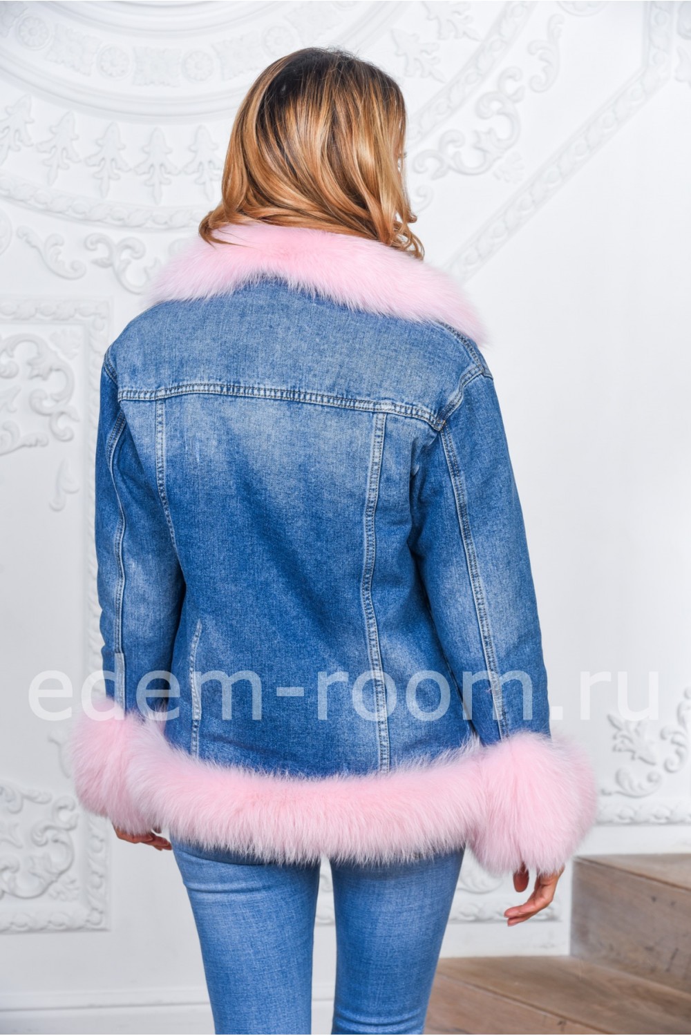 Женская осенне - весенняя куртка -джинсовка с мехом финского песца