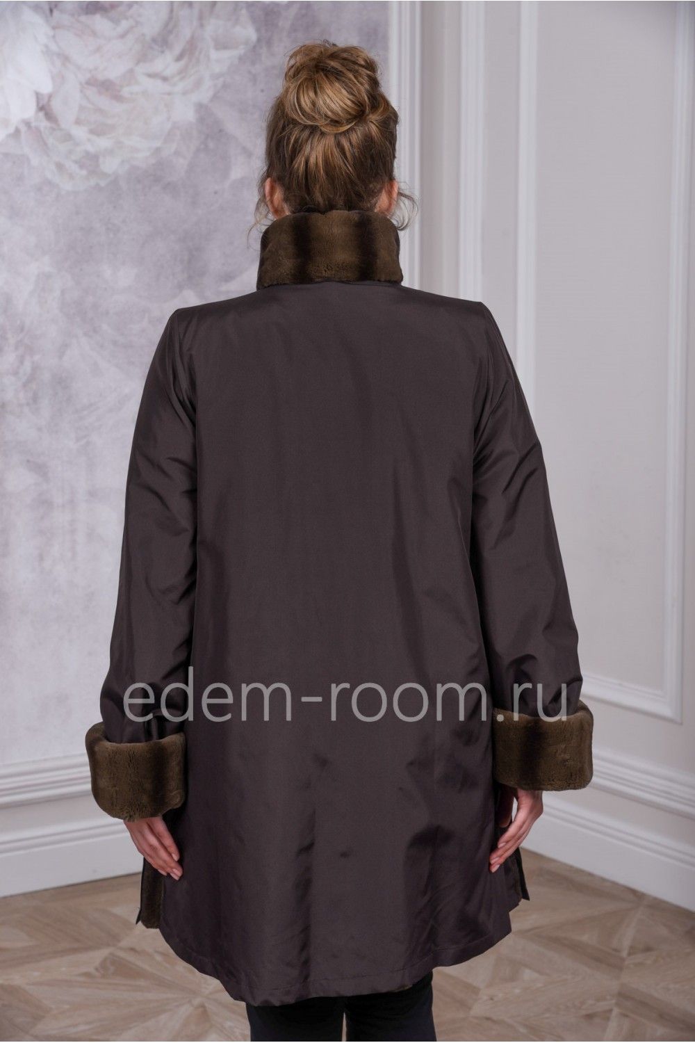 Женское меховое пальто на большие размеры