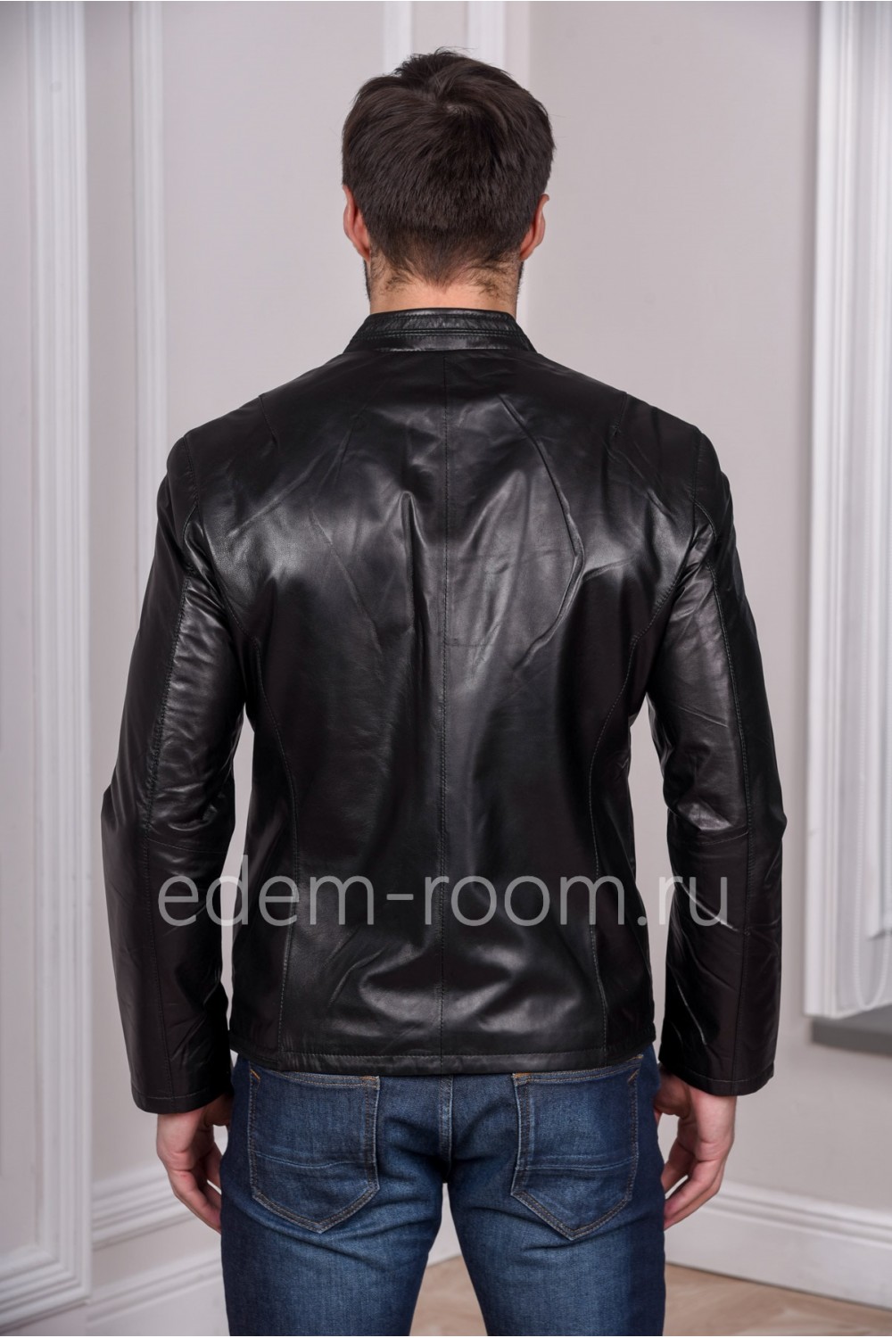 Мужская черная куртка кожаная из натуральной кожи на весну