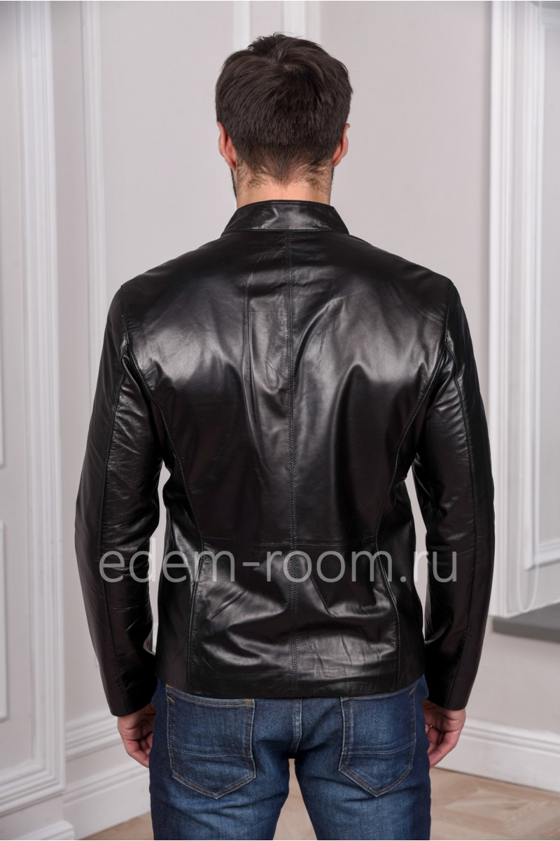 Классическая куртка из кожи мужская. Черный цвет.