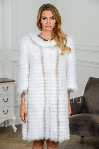 Белое пальто из лисы