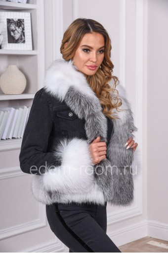 Джинсовая куртка с мехом арктической лисы