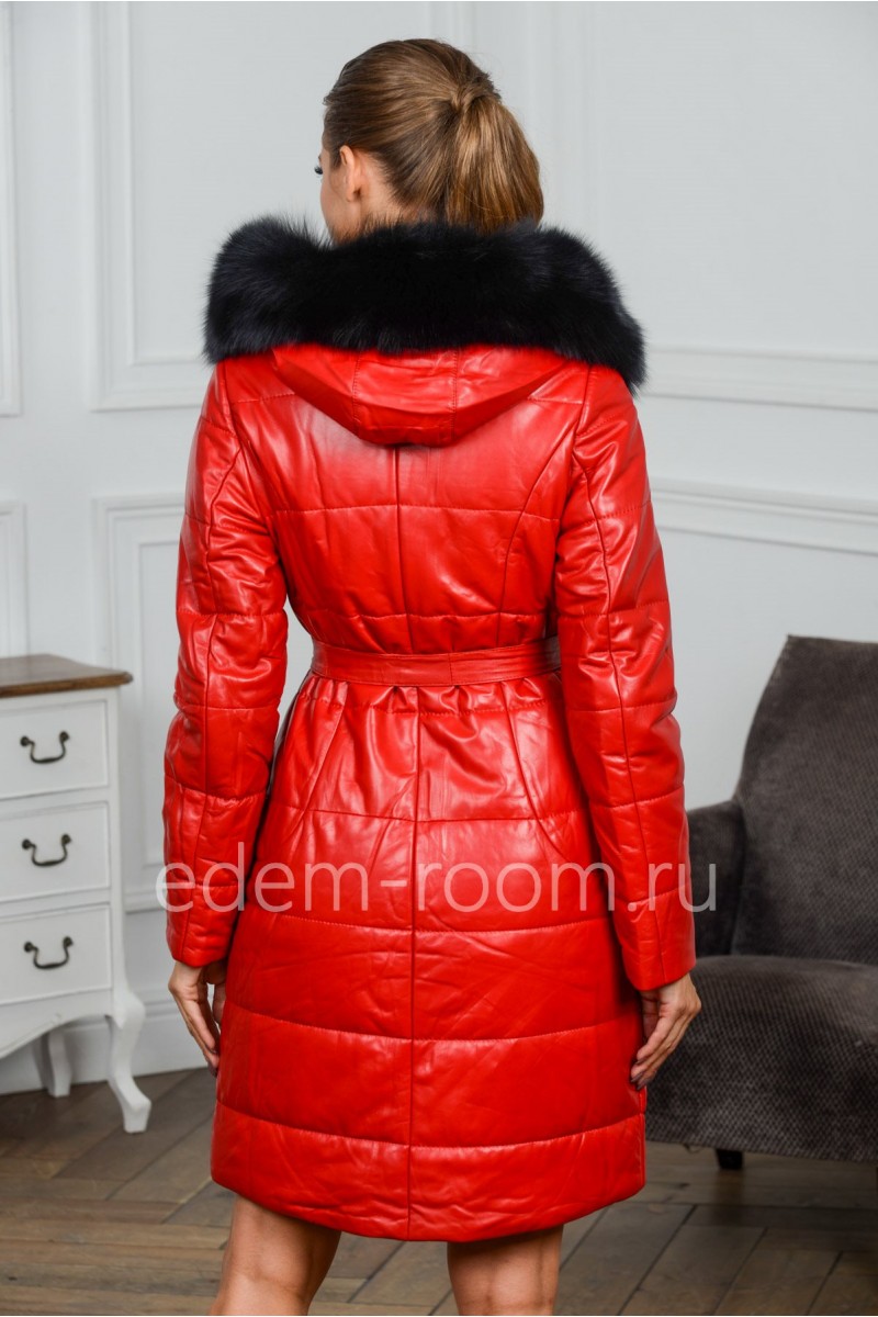 Красное зимнее кожаное пальто с капюшоном