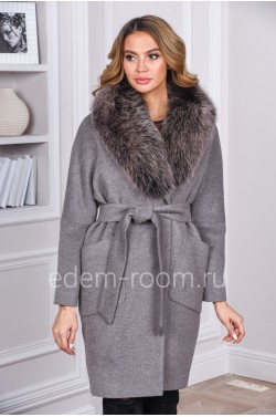 Женское зимнее пальто с мехом