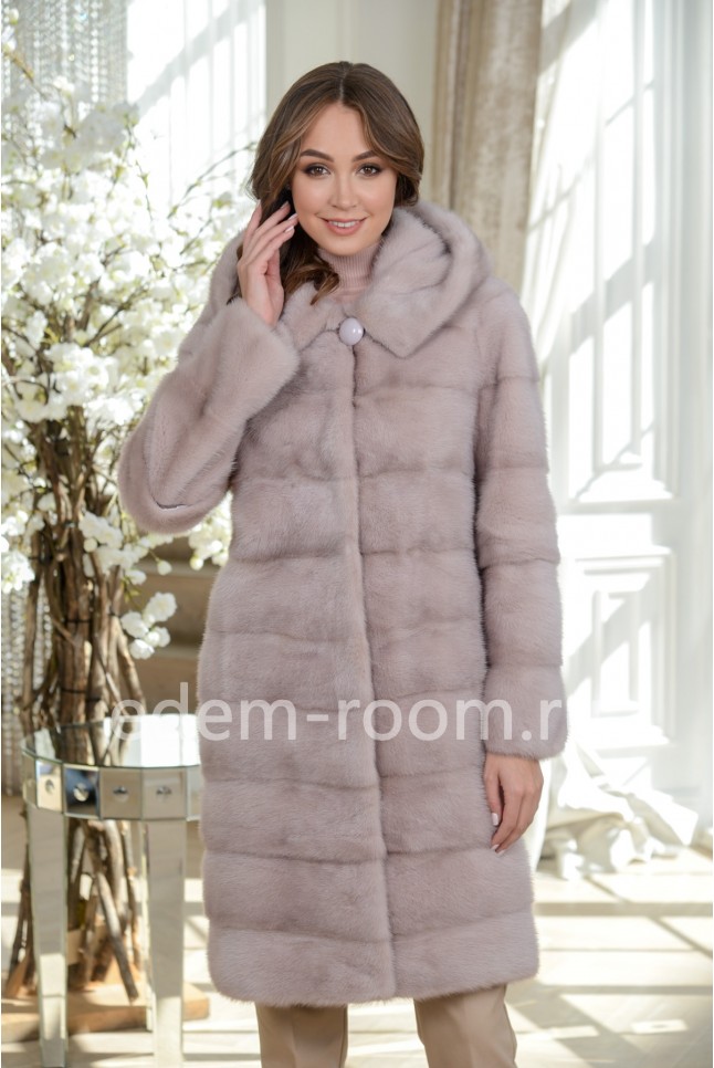 Шуба с капюшоном из натурального меха норки