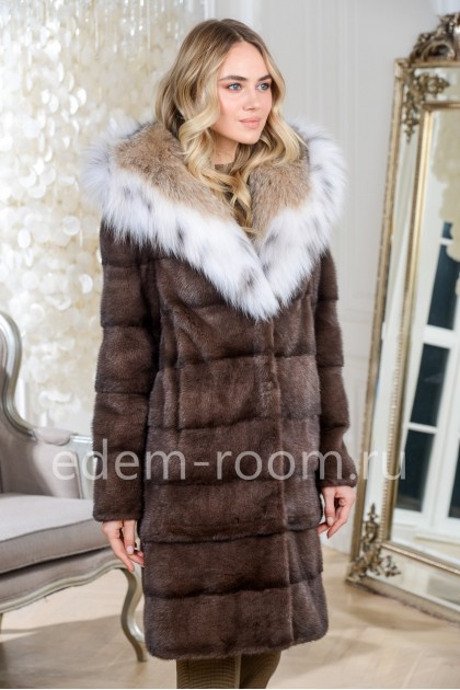 Новинка. Шуба из норки с капюшоном из рыси