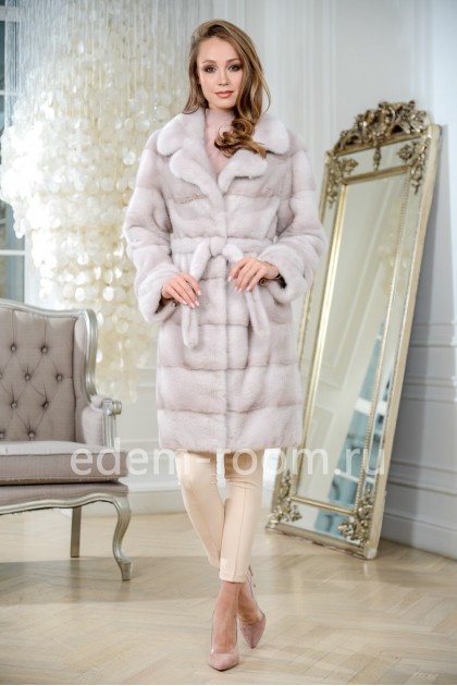 Шубка из норки под пояс с английским воротником Шубка из норки под пояс с английским воротником