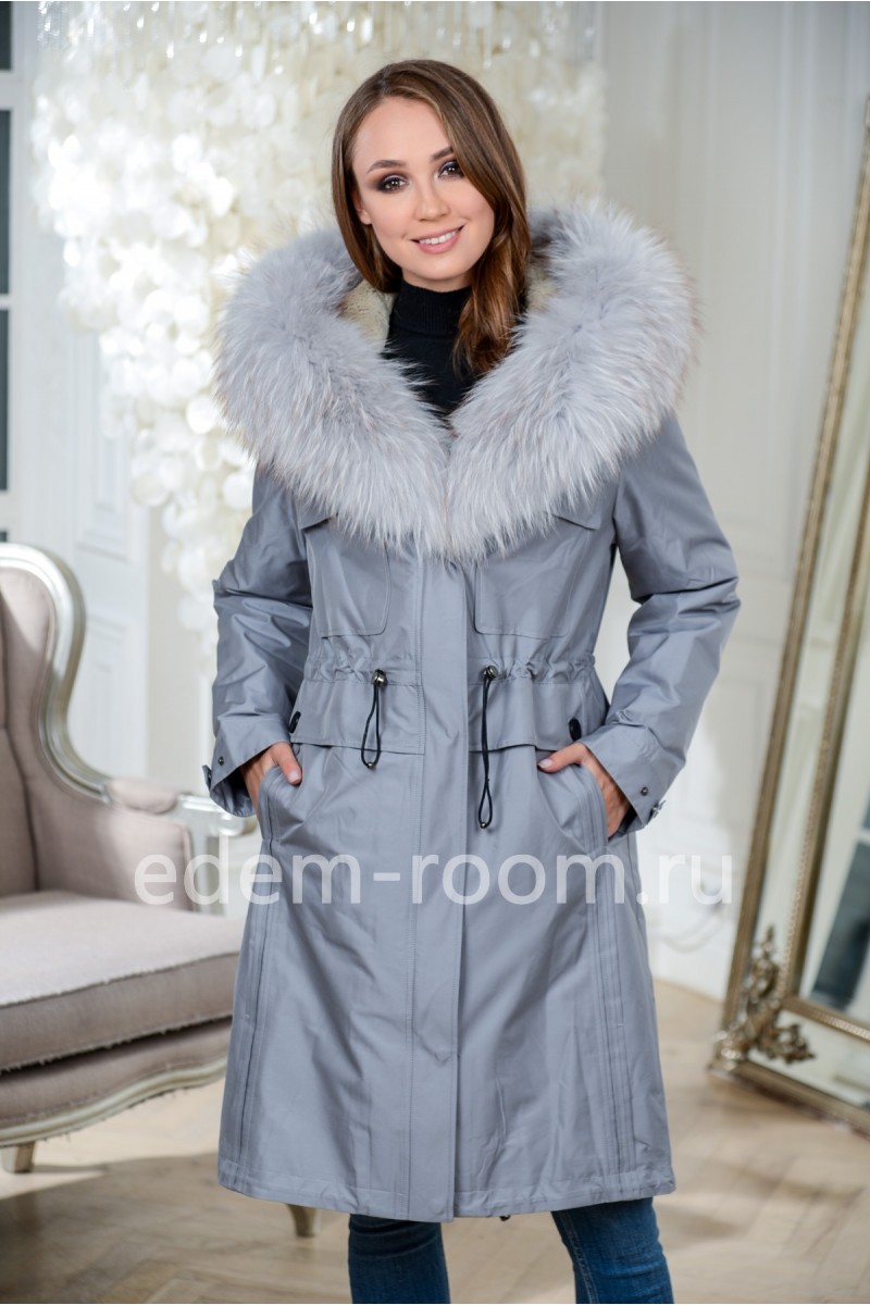 Парка - пальто с мехом аукционного енота