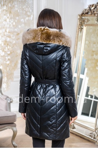 Пальто из искусственной кожи для зимы