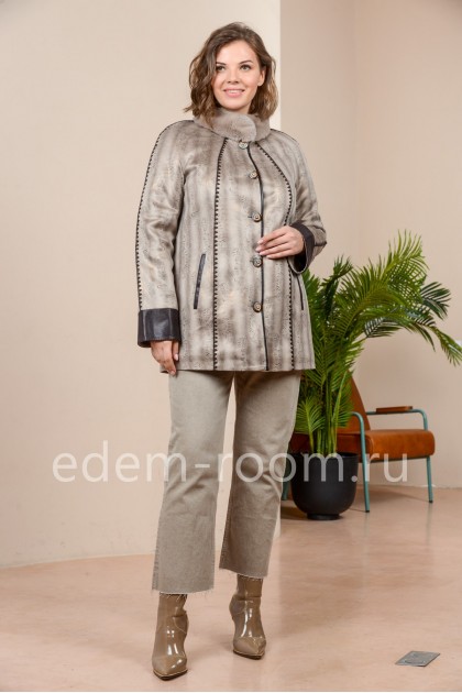 Куртка на межсезонье из экозамши