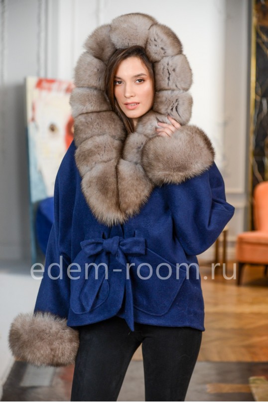 Пальто - пончо с мехом финского песца Пальто - пончо с мехом финского песца