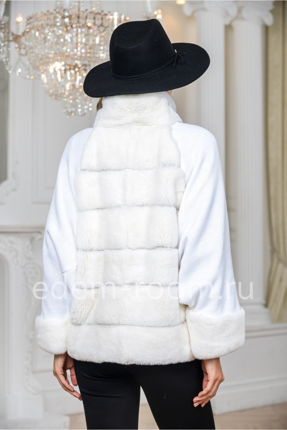 Белая куртка из кролика и трикотажа
