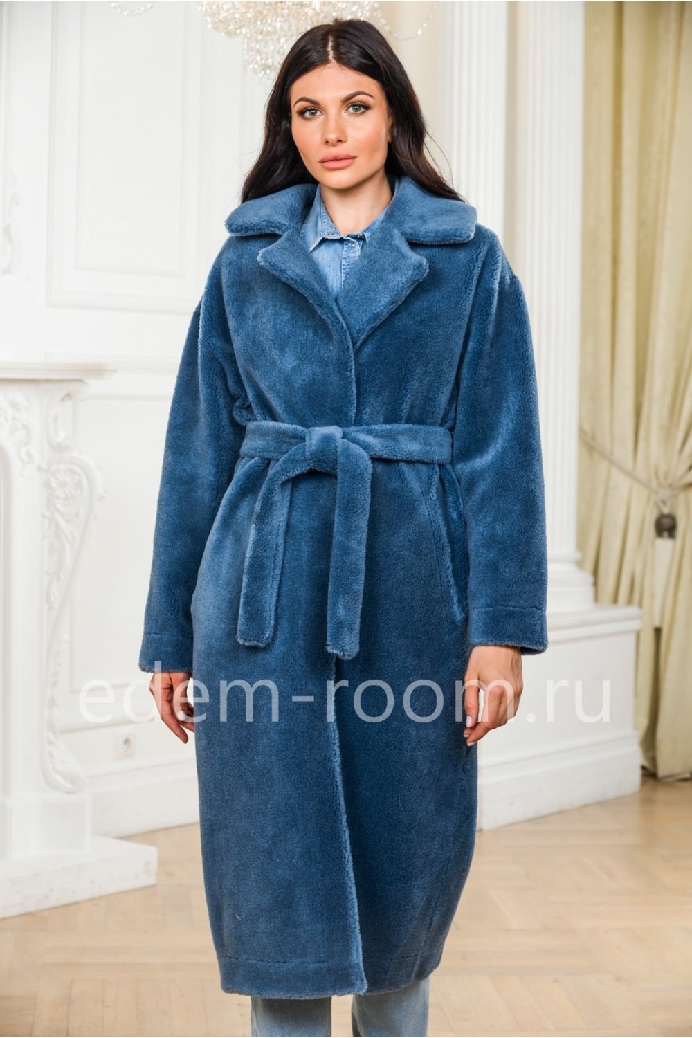 Шуба  - пальто из натуральной шерсти с поясом