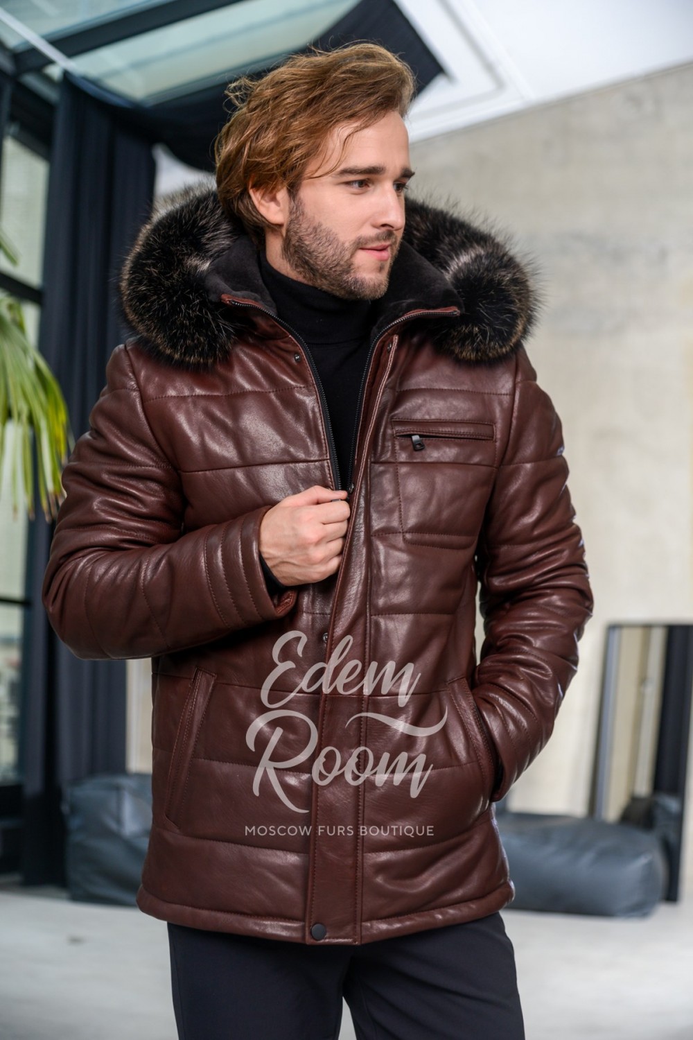 Коричневая утеплённая куртка из натуральной кожи