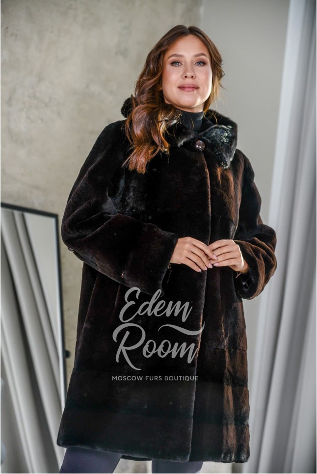Шуба из бобрика