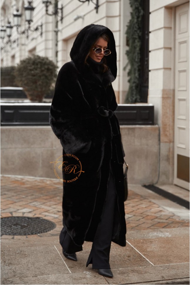 Чёрная шуба  с капюшоном из скандинавской норки