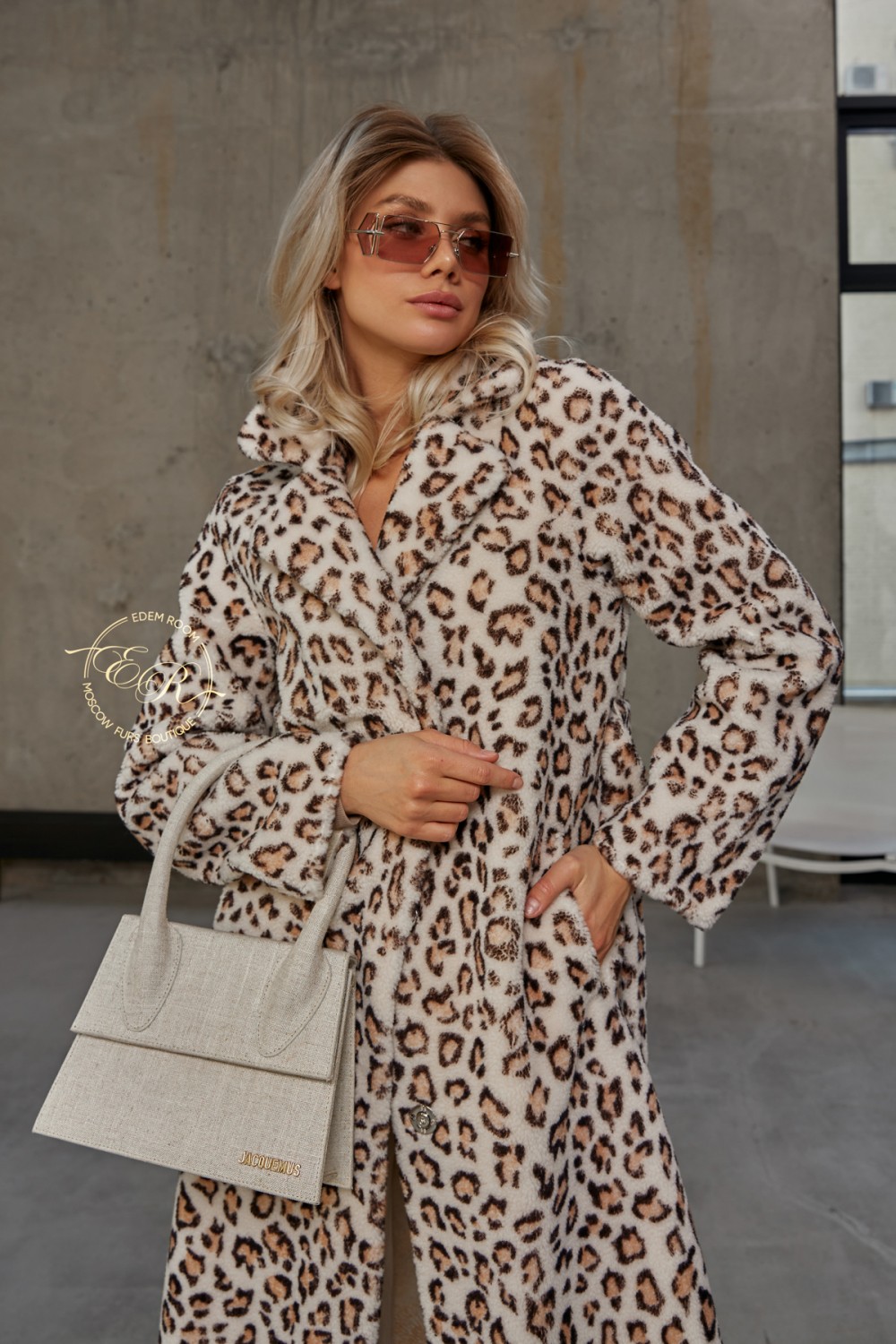 Леопардовое пальто из натуральной шерсти