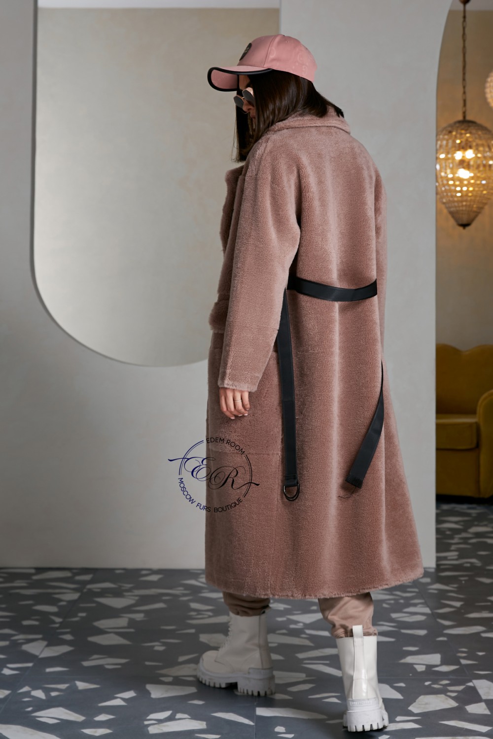 Модное пальто из шерсти