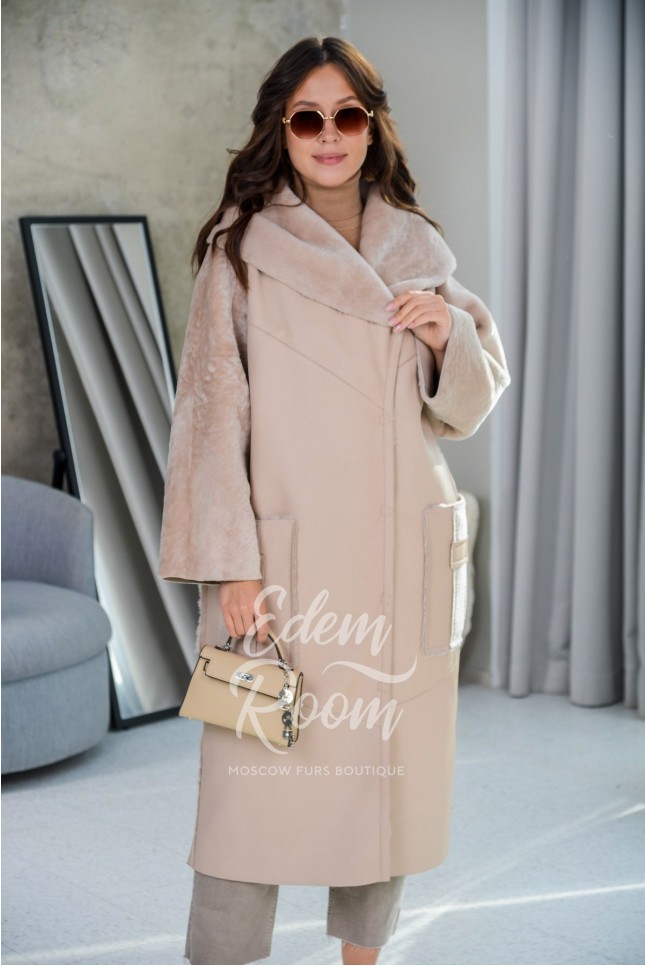 Светлая дублёнка для современных женщин