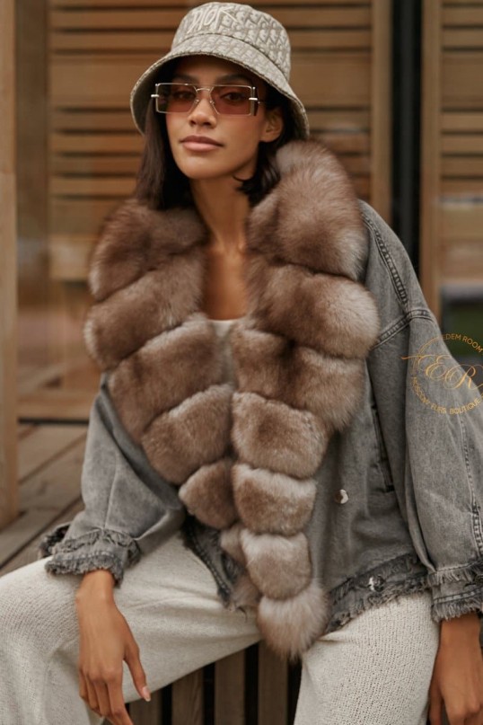 Джинсовая куртка с мехом финского песца