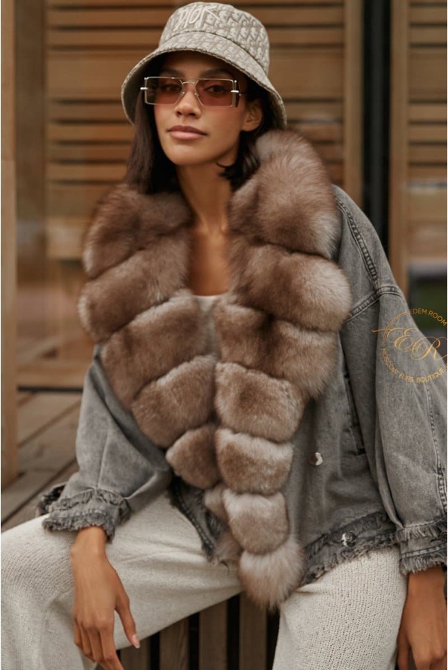 Джинсовая куртка с мехом финского песца