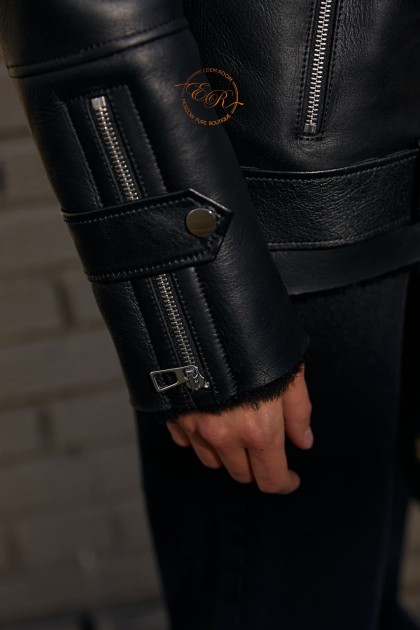 Женский чёрный пилот из натуральной овчины