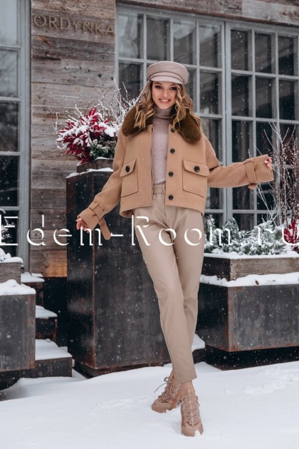 Пальто - куртка с воротником 