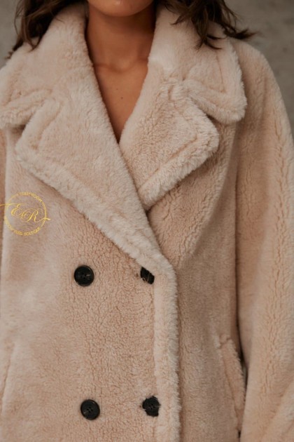 Современная шуба из экологической шерсти