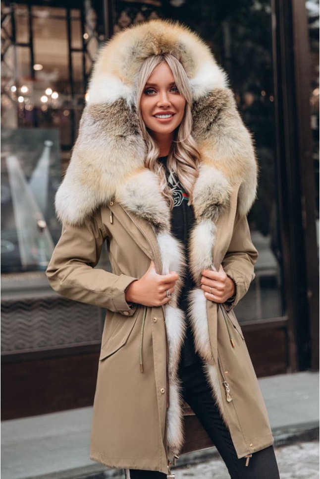 Зимняя парка с полным меховым капюшоном из лисы