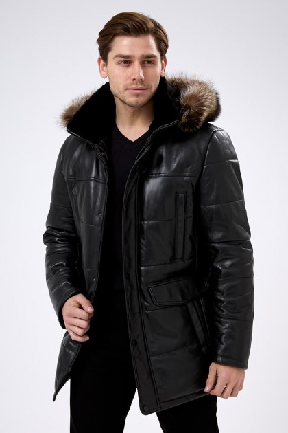 Чёрная зимняя кожаная куртка с капюшоном