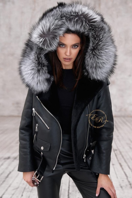 Дублёнка косуха с меховым капюшоном