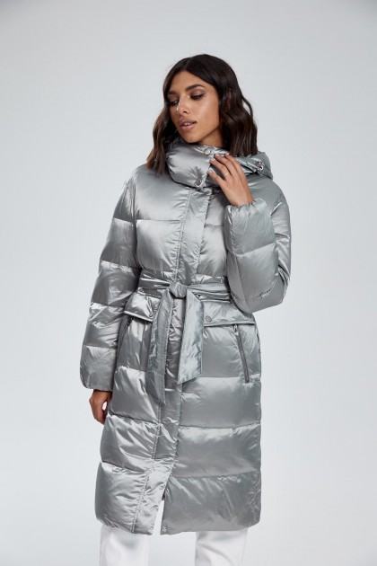 Лёгкое пальто на пухе
