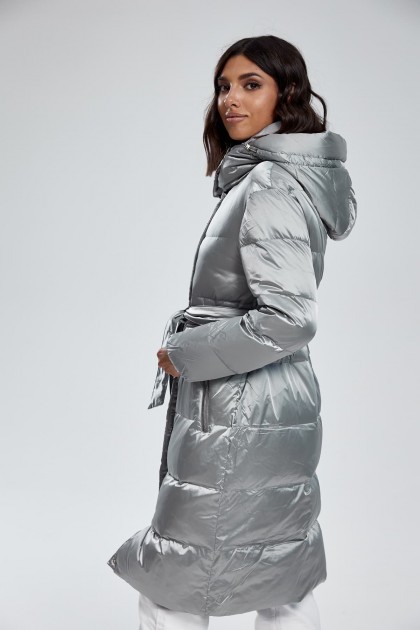 Лёгкое пальто на пухе