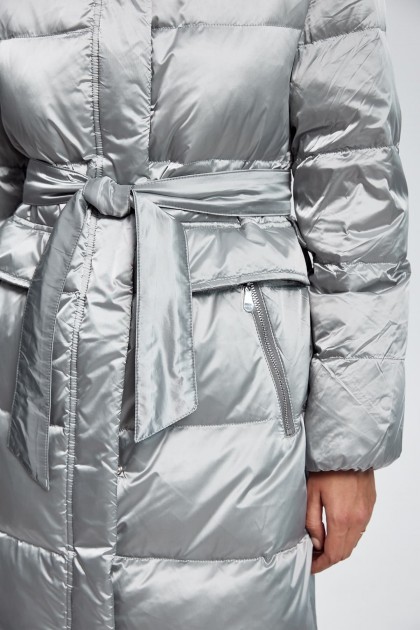 Лёгкое пальто на пухе