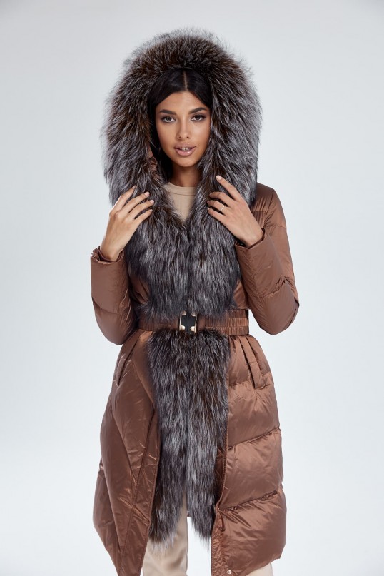 Пуховая парка с мехом лисы