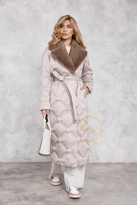 Пальто с норковым воротником Турция